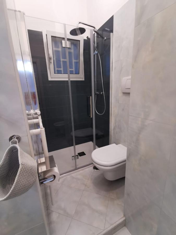 Comfort Apartment And Terrace Nel Cuore Di Bari Exterior photo