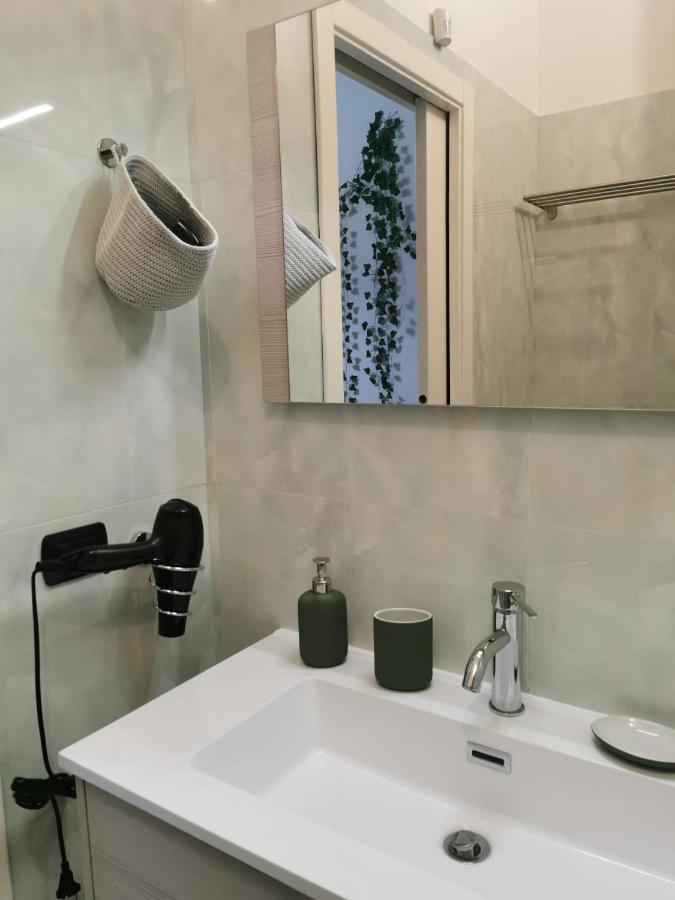 Comfort Apartment And Terrace Nel Cuore Di Bari Exterior photo